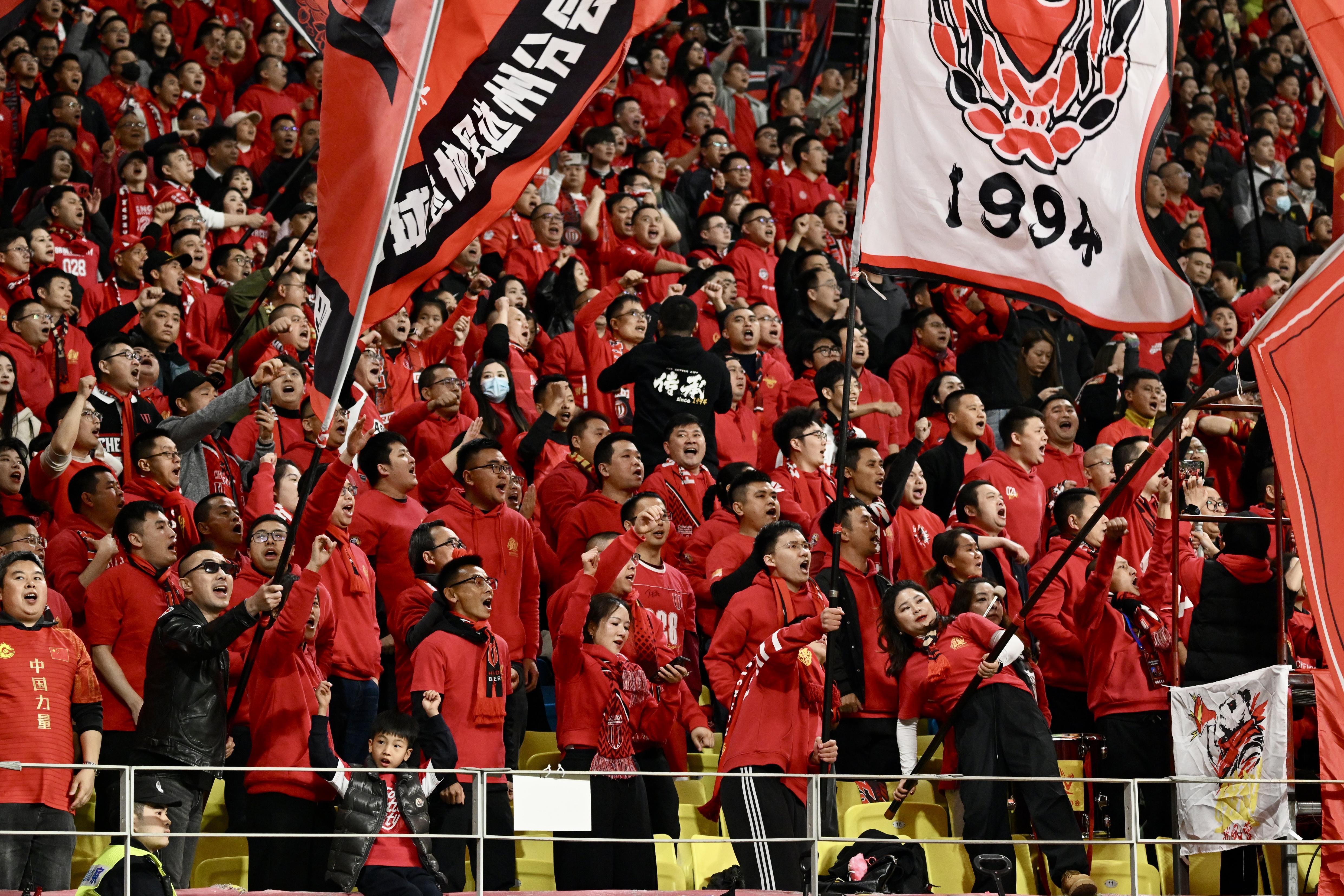 开云官网-成都蓉城1比0力克海牛,拿下两连胜!罗慕洛角球直接破门技惊四座